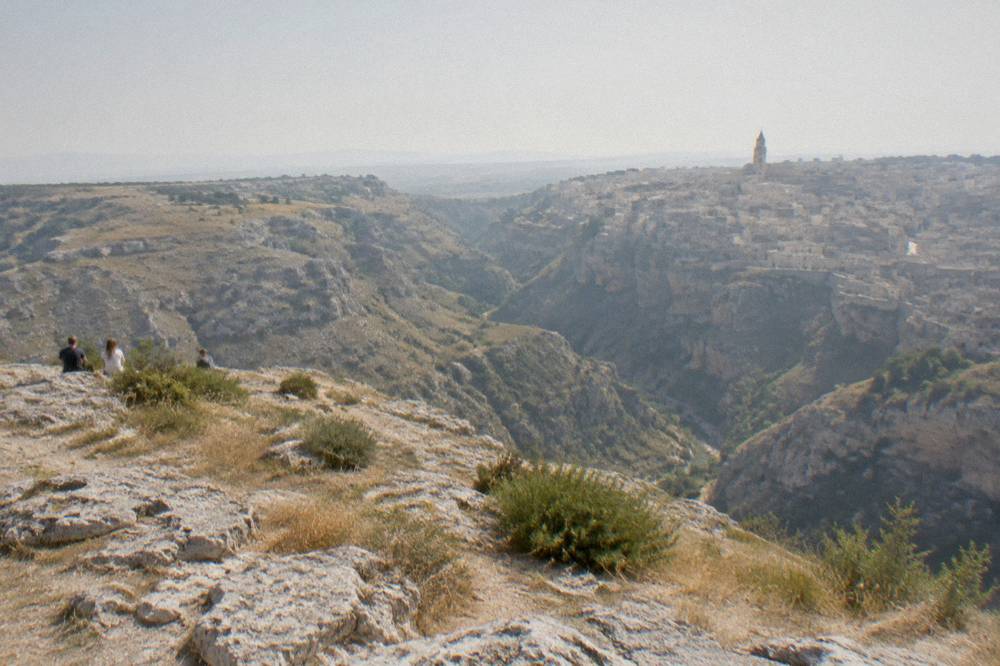 A panoramic view over the Murgia plateau and the Gravina canyon opposite the Sassi of Matera